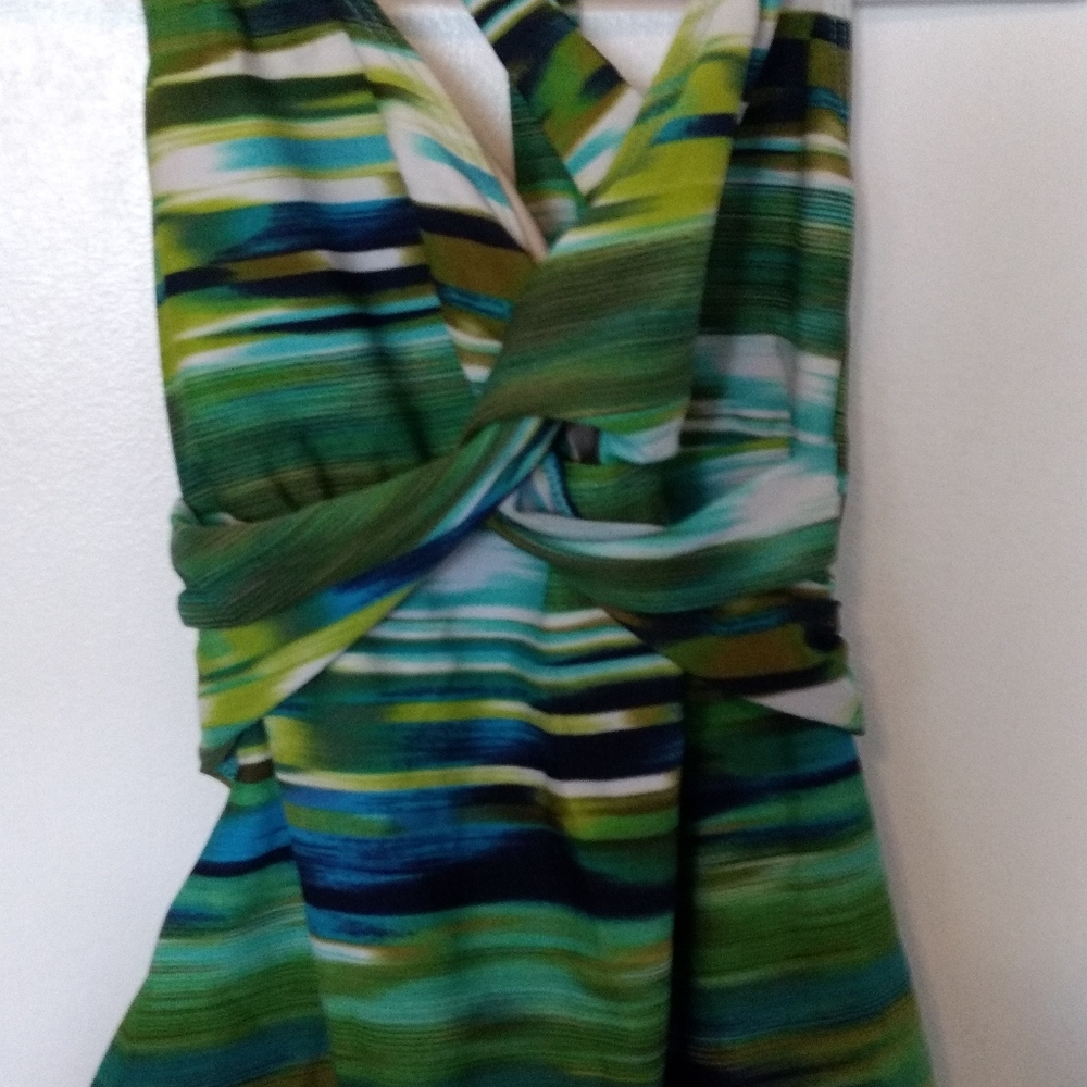 24th & Ocean Tankini Top Size L Green swirl